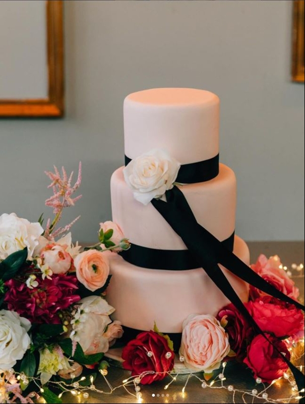 Gallery image 6: Gwyneth Johnson Cake Design