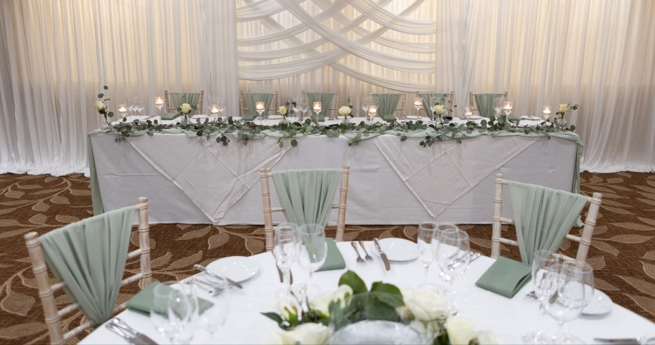 Image 2: Brandshatch Place Hotel