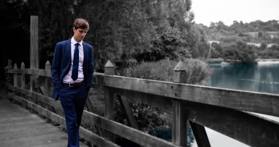 Image 1: Josh Hassell Male Vocalist