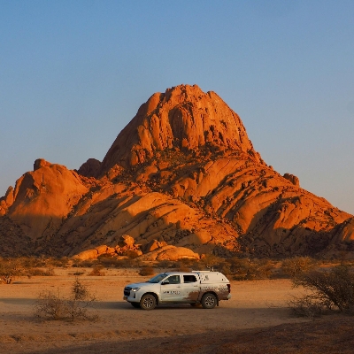 Image 3: MCM Travels