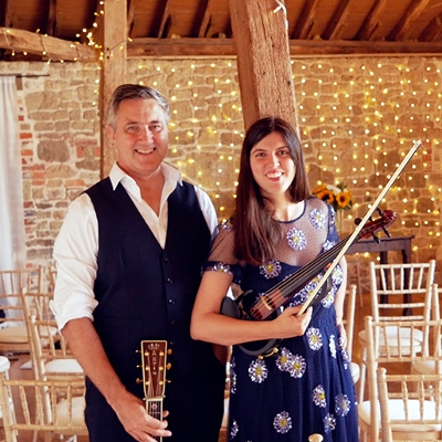 Come and meet Sandra and Paul, an instrumental duo on violin and guitar