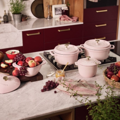 Wedding News: STAUB Unveils its NEW Sorbet Rose Colourway