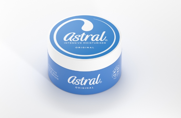 Free renowned Astral moisturiser in Signature Wedding Show goody bags: Image 1