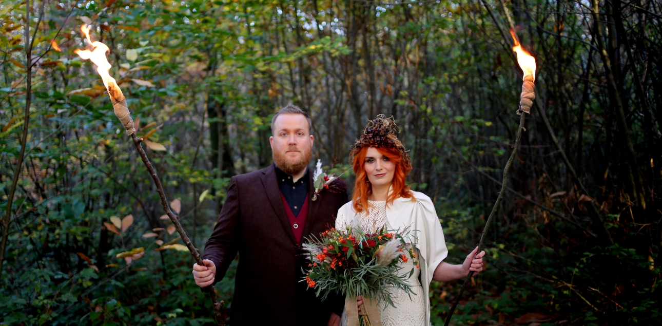 Kissed by fire - a Kent styled shoot: Image 1