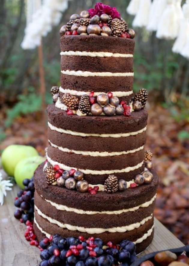 Kissed by fire - a Kent styled shoot: Image 3