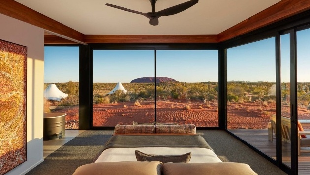hotel in australia looking out at mountain