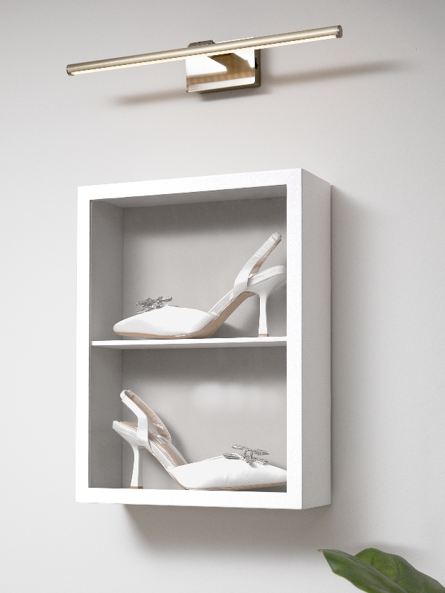 wedding shoe frame