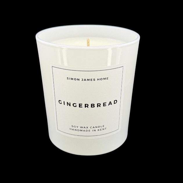 A white candle called Gingerbread