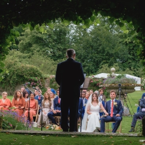 ReNovia Pre-loved Bridalwear