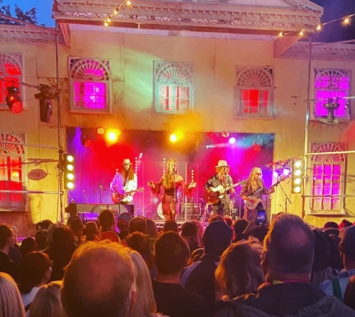 ReNovia Pre-loved Bridalwear